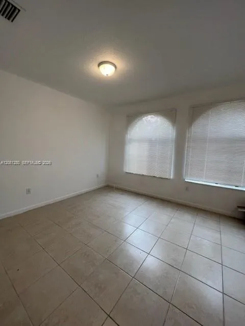 3632 NW 30th Ct #10F Lauderdale Lakes, FL 33311