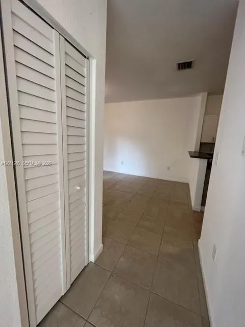 3632 NW 30th Ct #10F Lauderdale Lakes, FL 33311