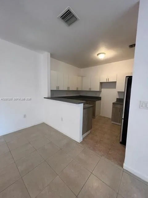 3632 NW 30th Ct #10F Lauderdale Lakes, FL 33311