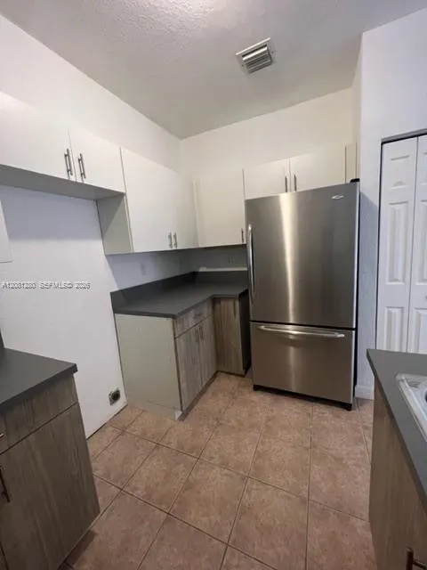 3632 NW 30th Ct #10F Lauderdale Lakes, FL 33311