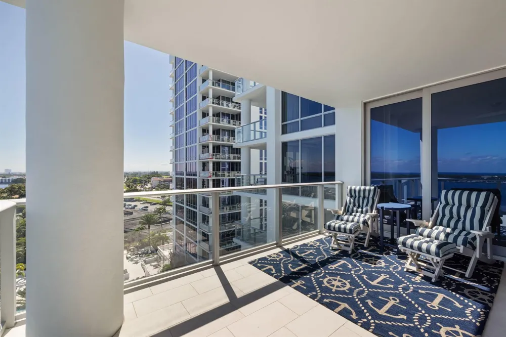 2 WATER CLUB WAY #1003 North Palm Beach, FL 33408