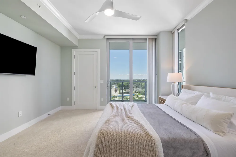2 WATER CLUB WAY #1003 North Palm Beach, FL 33408