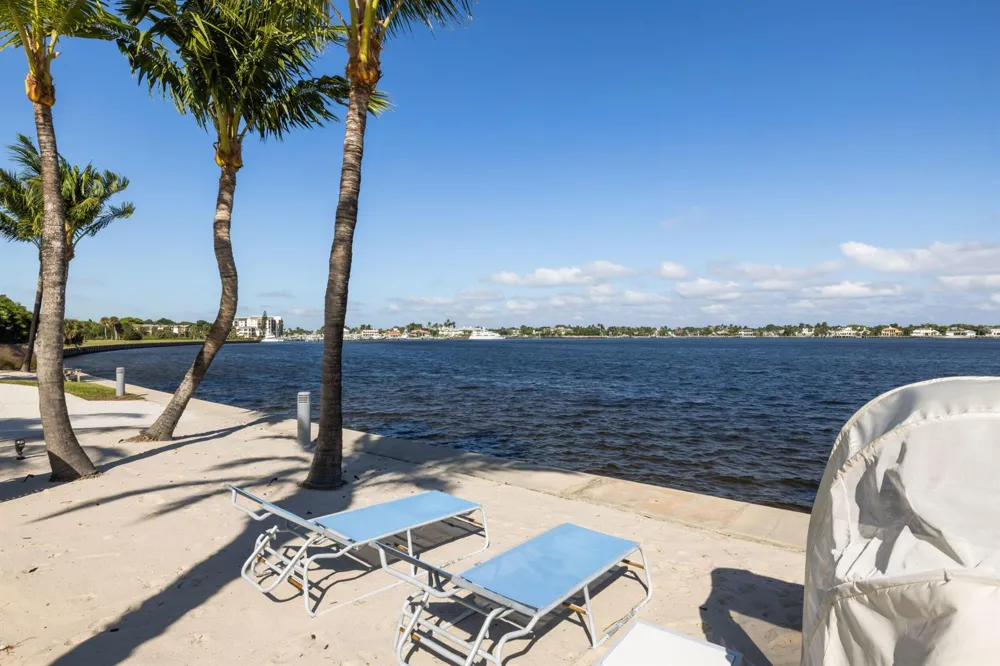 2 WATER CLUB WAY #1003 North Palm Beach, FL 33408