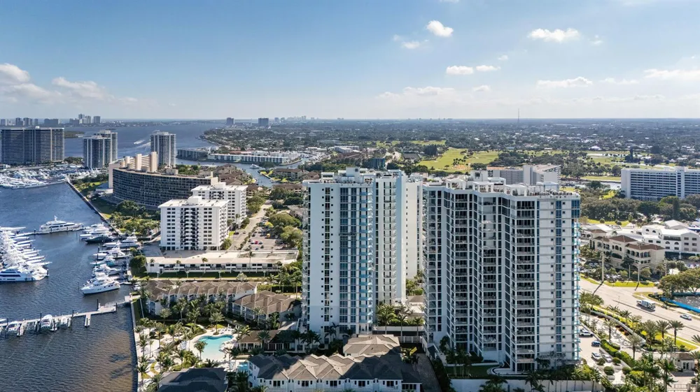 2 WATER CLUB WAY #1003 North Palm Beach, FL 33408