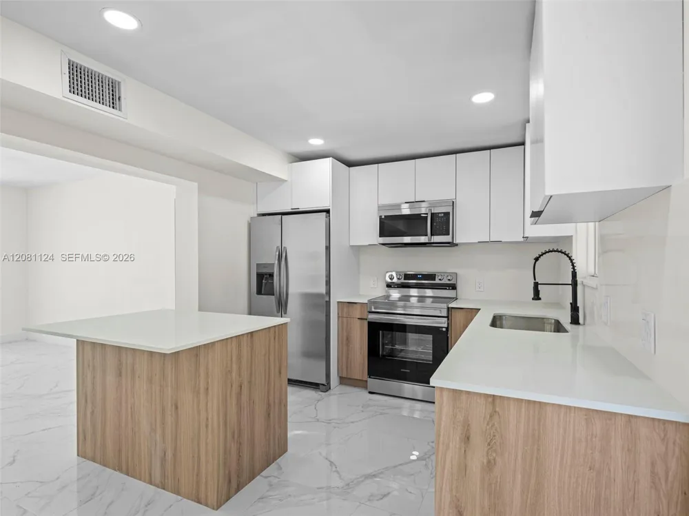3651 SW 40th Ave West Park, FL 33023