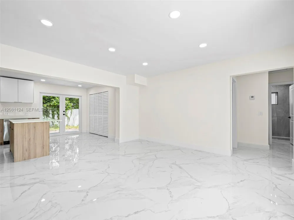 3651 SW 40th Ave West Park, FL 33023