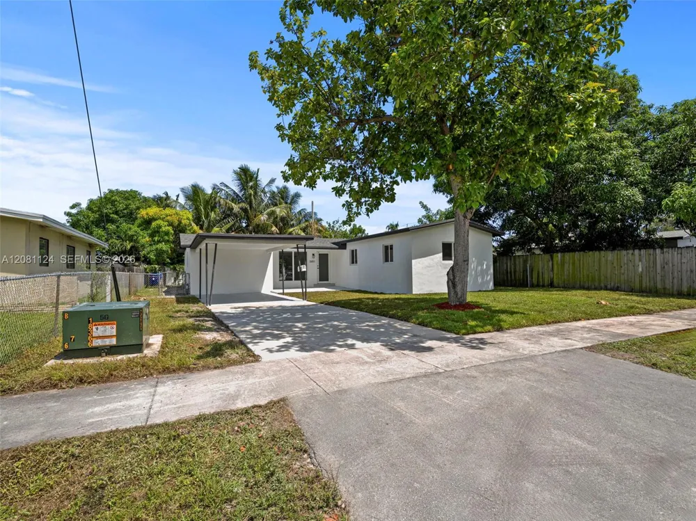 3651 SW 40th Ave West Park, FL 33023