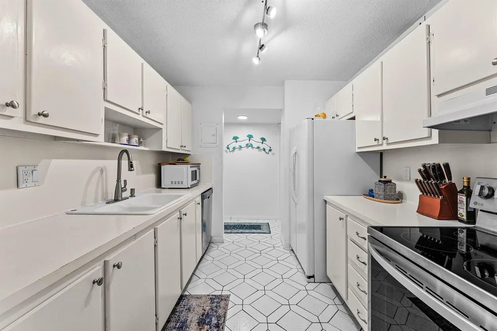 1111 S Ocean Boulevard #315 Boca Raton, FL 33432
