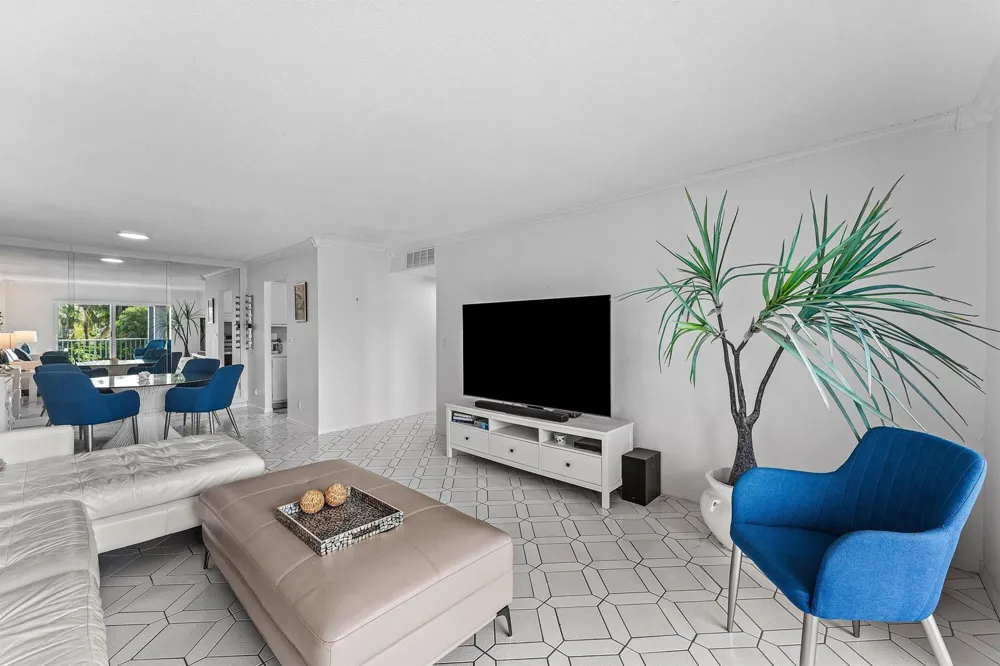 1111 S Ocean Boulevard #315 Boca Raton, FL 33432