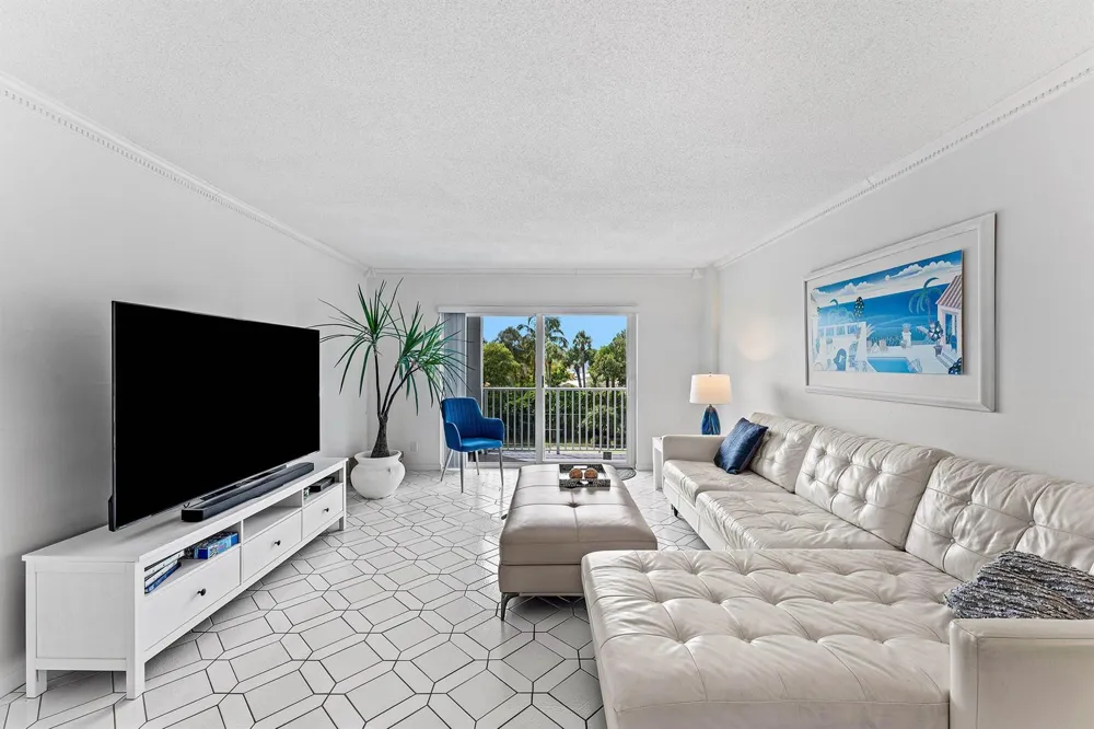 1111 S Ocean Boulevard #315 Boca Raton, FL 33432