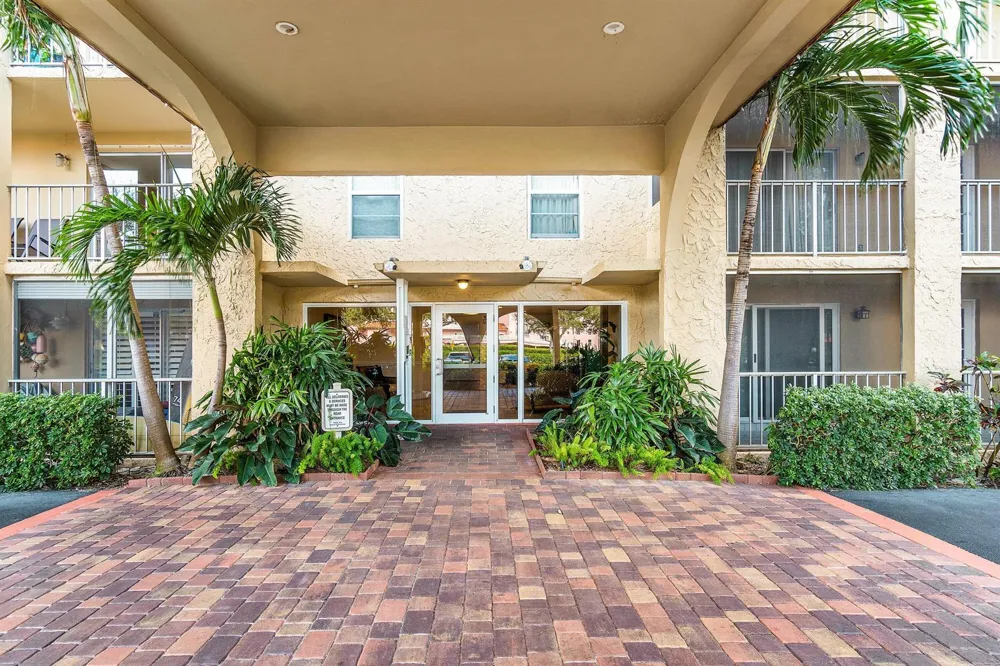 1111 S Ocean Boulevard #315 Boca Raton, FL 33432