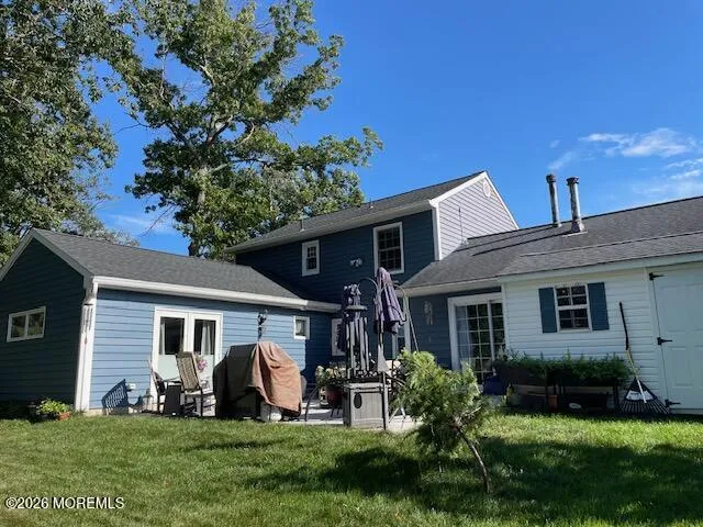 28 Standish Drive Howell, NJ 07731