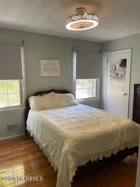 28 Standish Drive Howell, NJ 07731