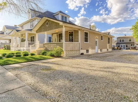 606 Brinley Avenue #Front House