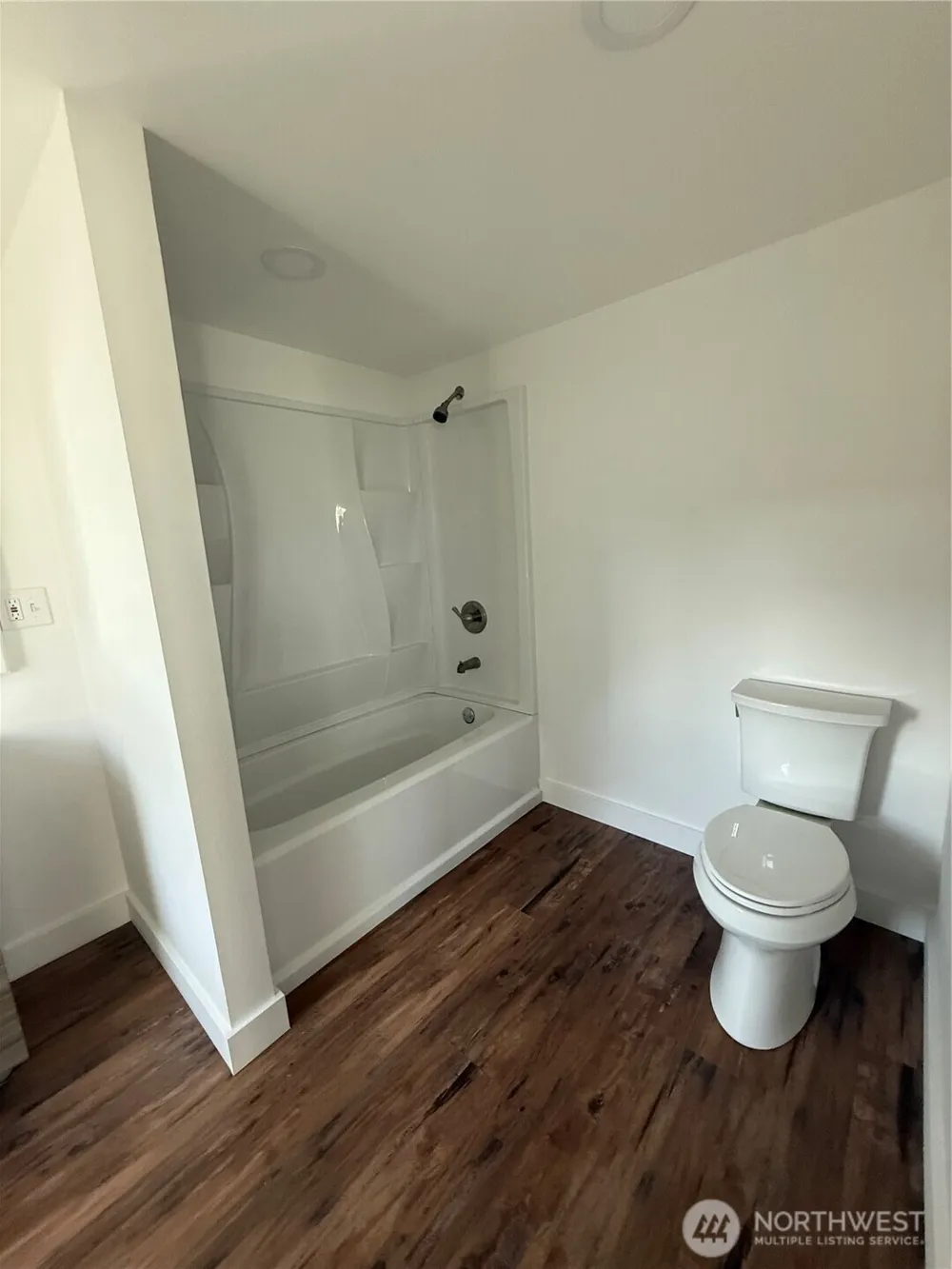 1118 Larch Street Raymond, WA 98577