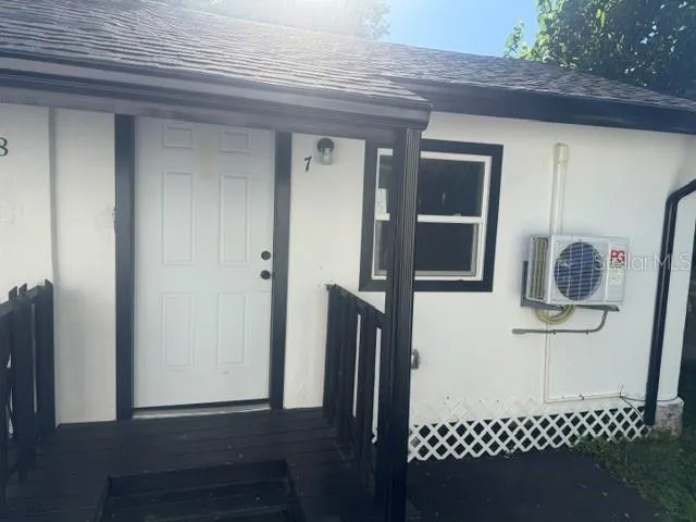 4605 HUBERT AVENUE #7 Tampa, FL 33614