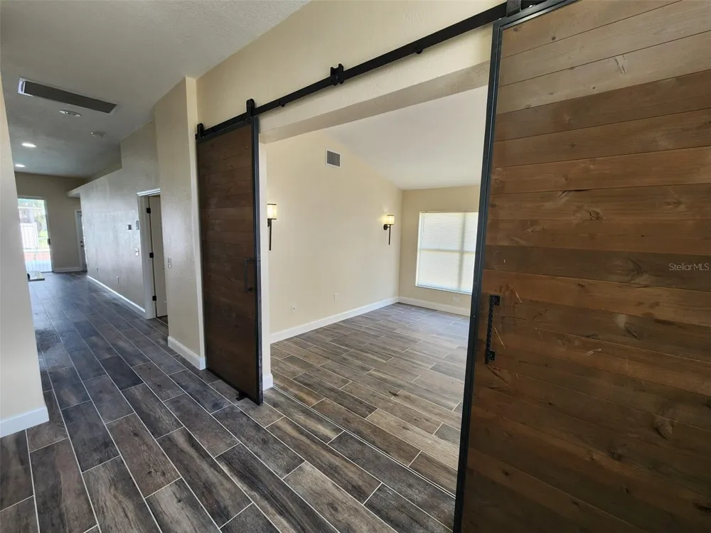 29545 MORWEN PLACE Wesley Chapel, FL 33543