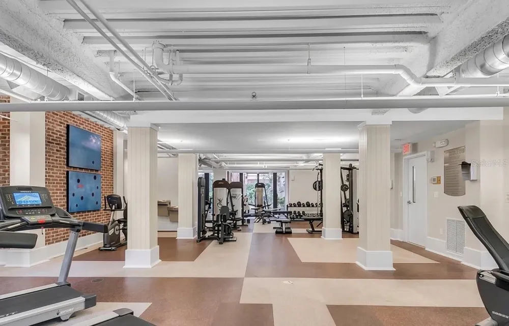 911 N ORANGE AVENUE #112 Orlando, FL 32801