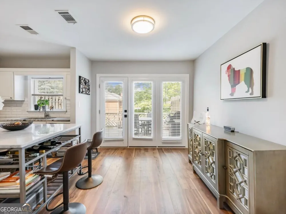 81 Mount Vernon CIR Sandy Springs, GA 30338