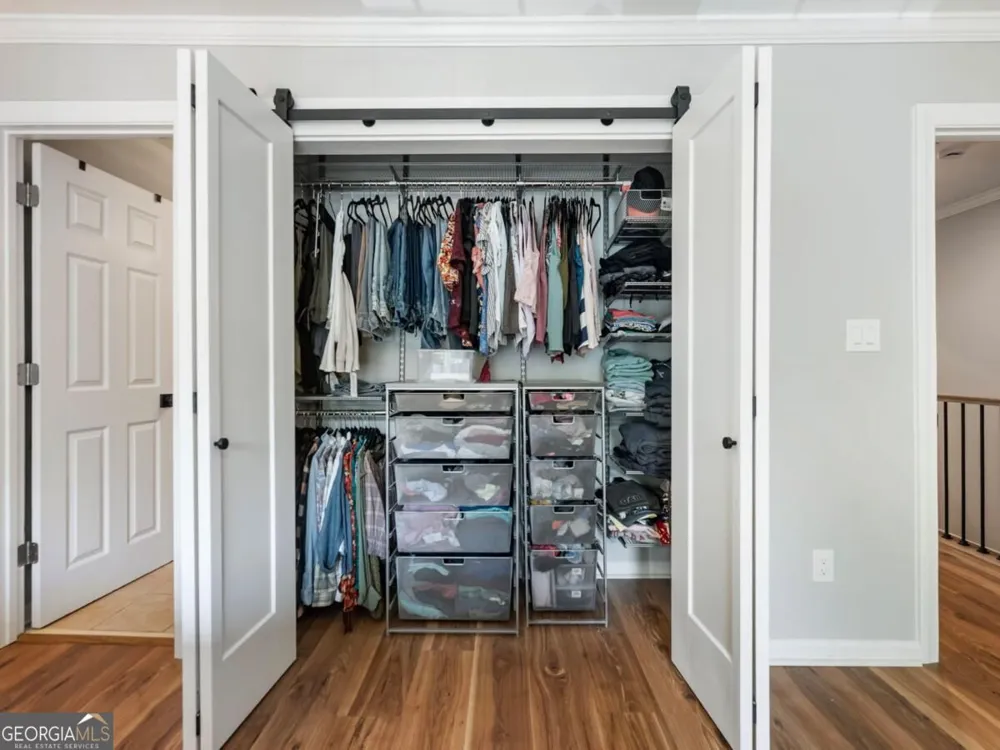 81 Mount Vernon CIR Sandy Springs, GA 30338