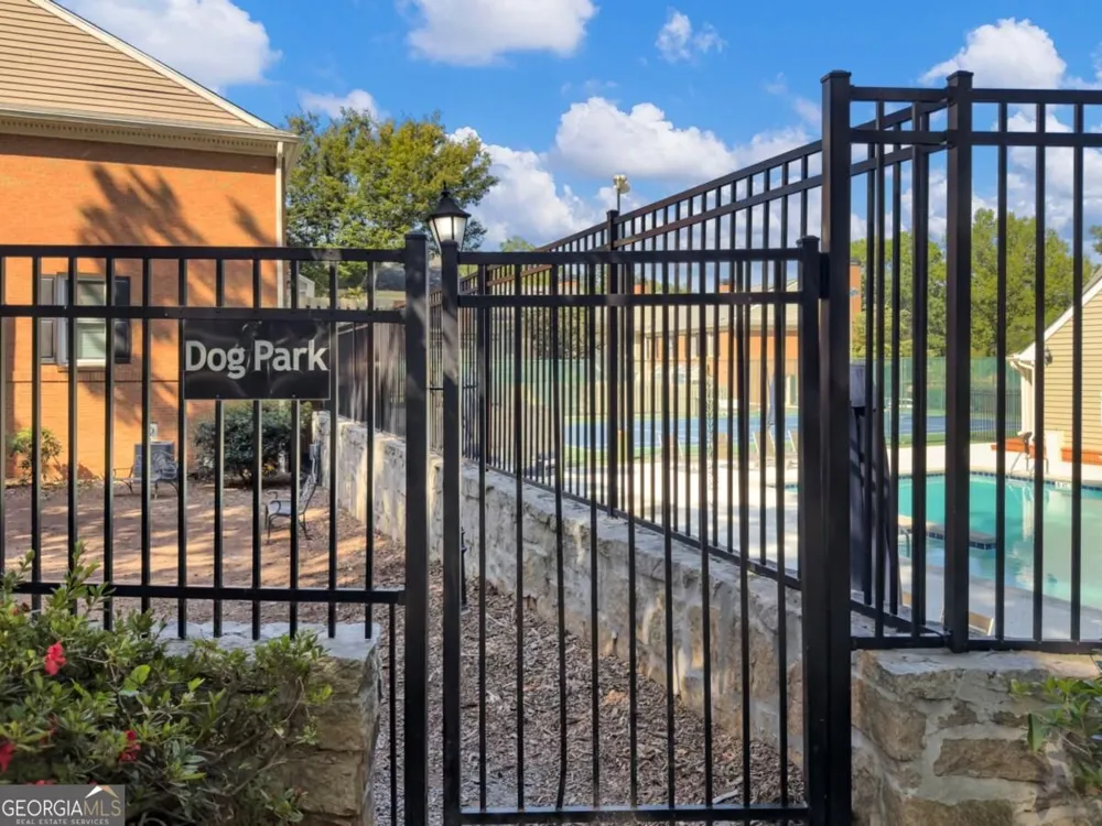 81 Mount Vernon CIR Sandy Springs, GA 30338