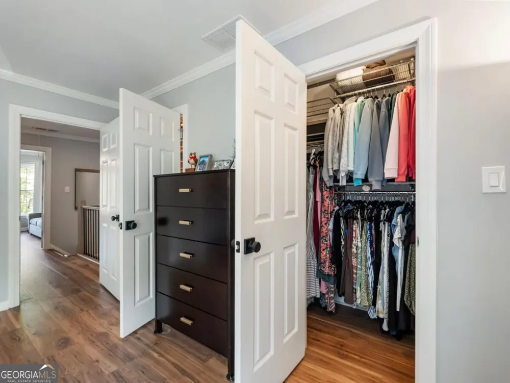 81 Mount Vernon CIR Sandy Springs, GA 30338