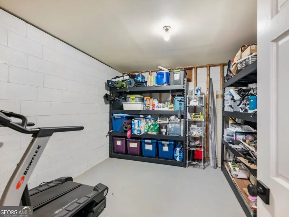 81 Mount Vernon CIR Sandy Springs, GA 30338