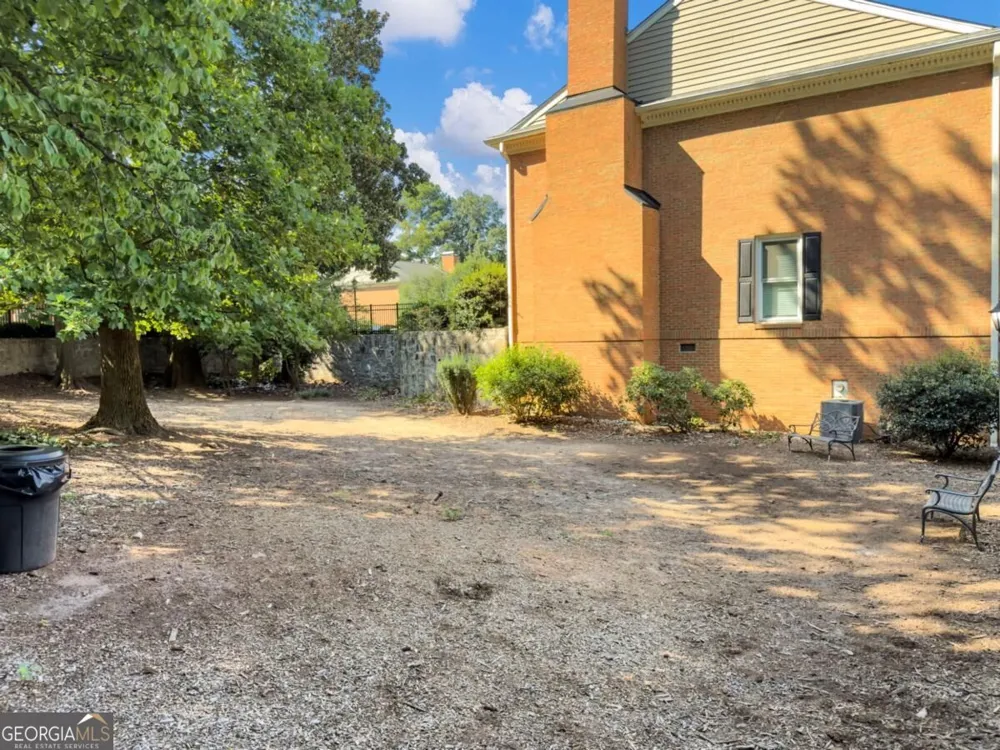 81 Mount Vernon CIR Sandy Springs, GA 30338