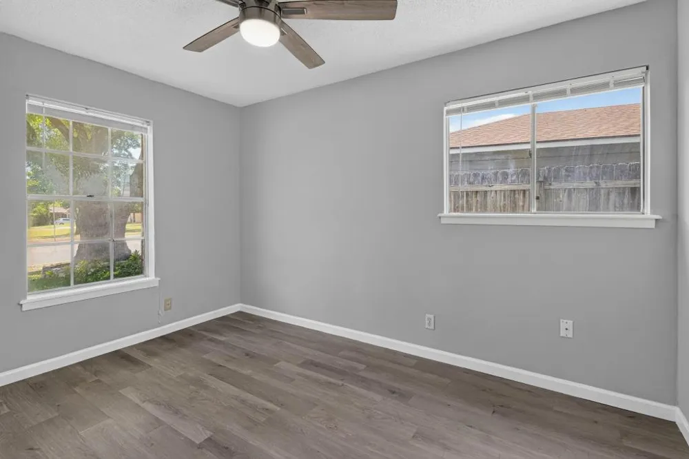 8602 Colonial Drive Austin, TX 78758