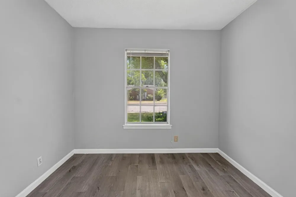 8602 Colonial Drive Austin, TX 78758