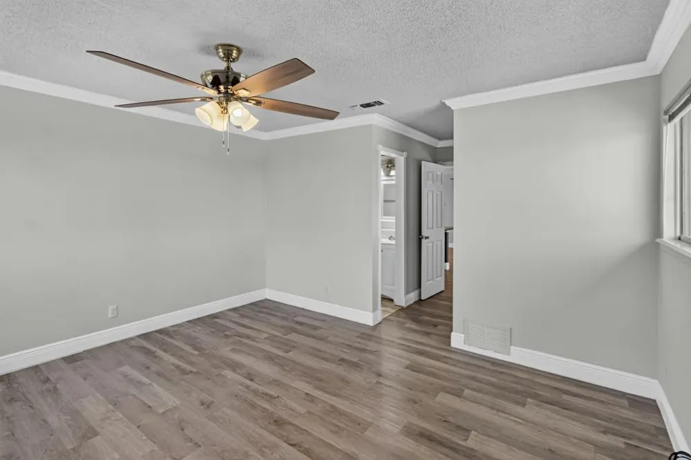 8602 Colonial Drive Austin, TX 78758