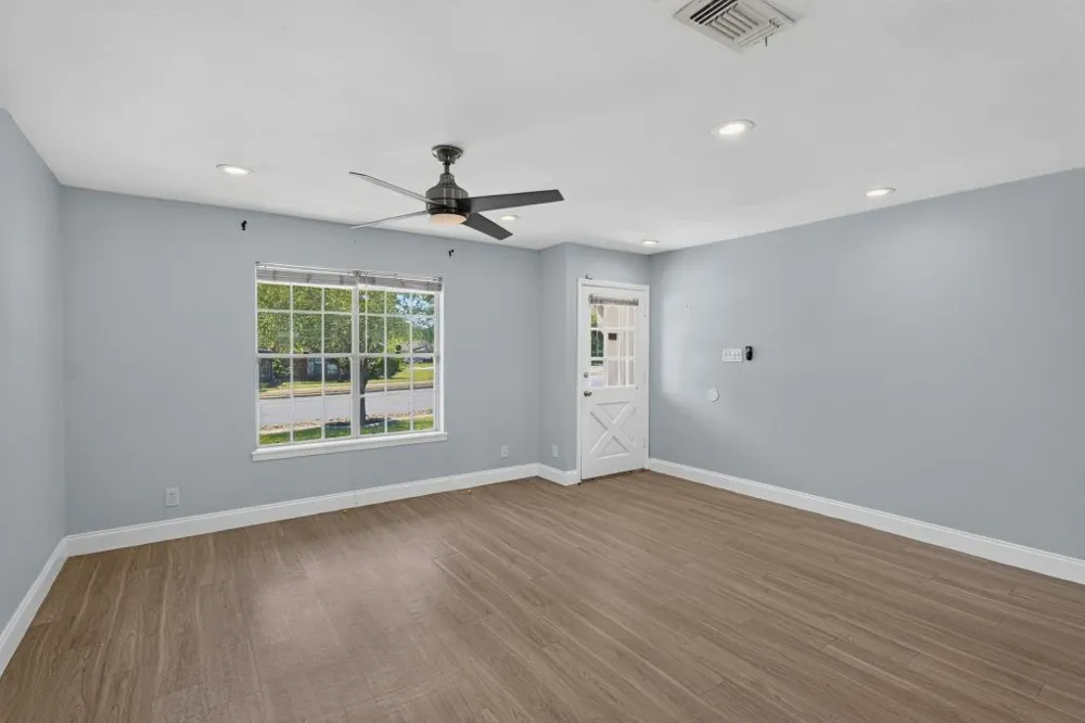 8602 Colonial Drive Austin, TX 78758