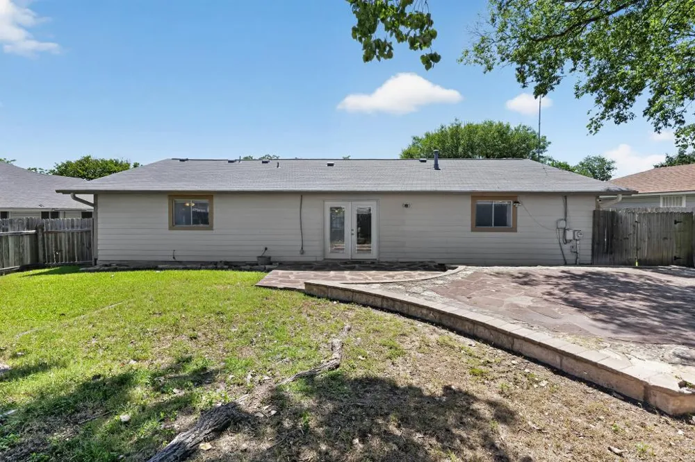8602 Colonial Drive Austin, TX 78758