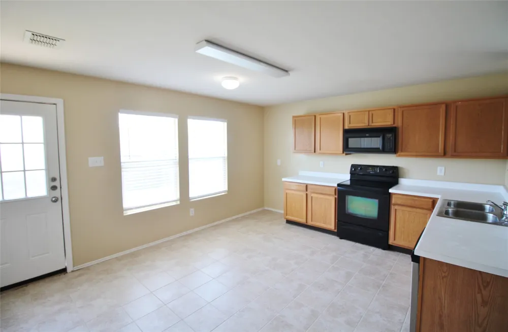 321 Briar Oaks Drive Royse City, TX 75189