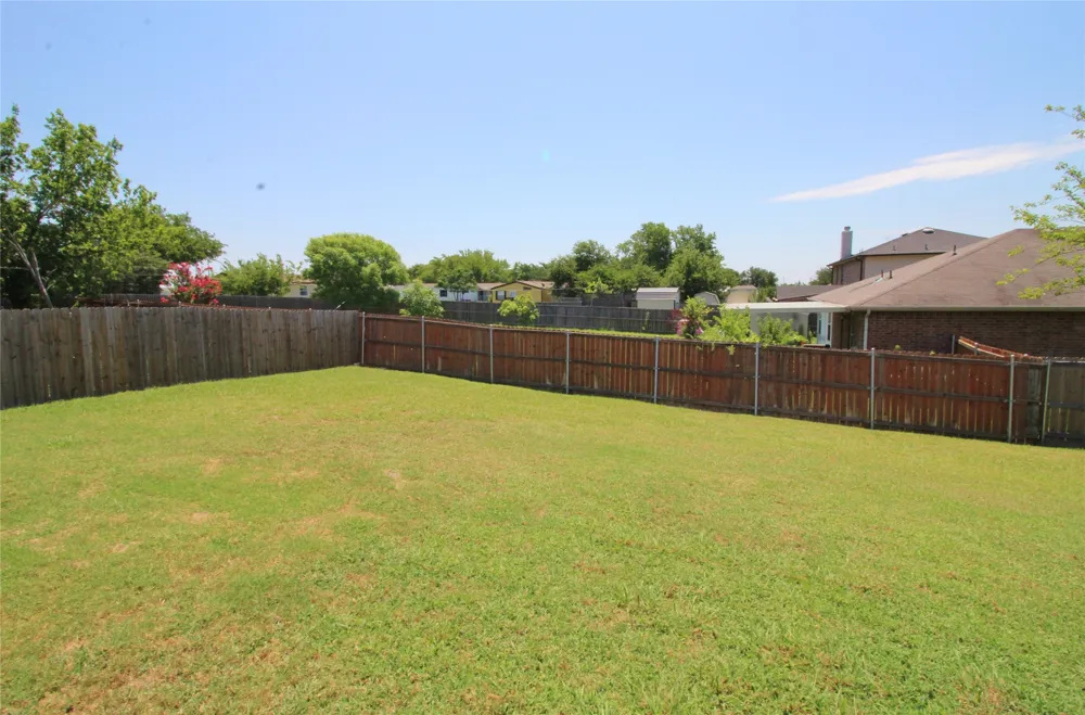 321 Briar Oaks Drive Royse City, TX 75189
