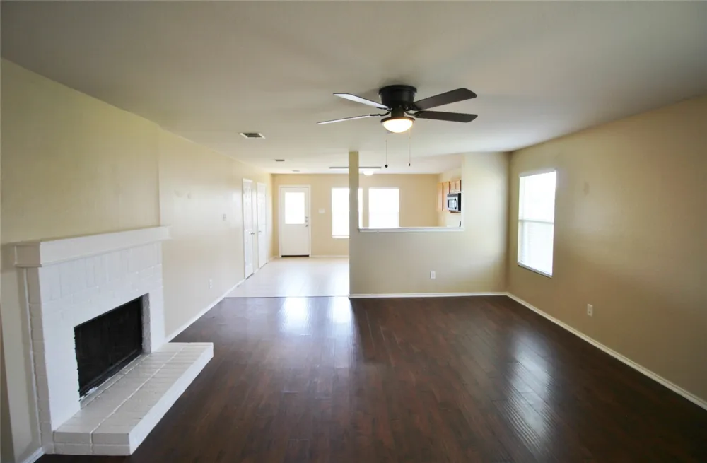 321 Briar Oaks Drive Royse City, TX 75189