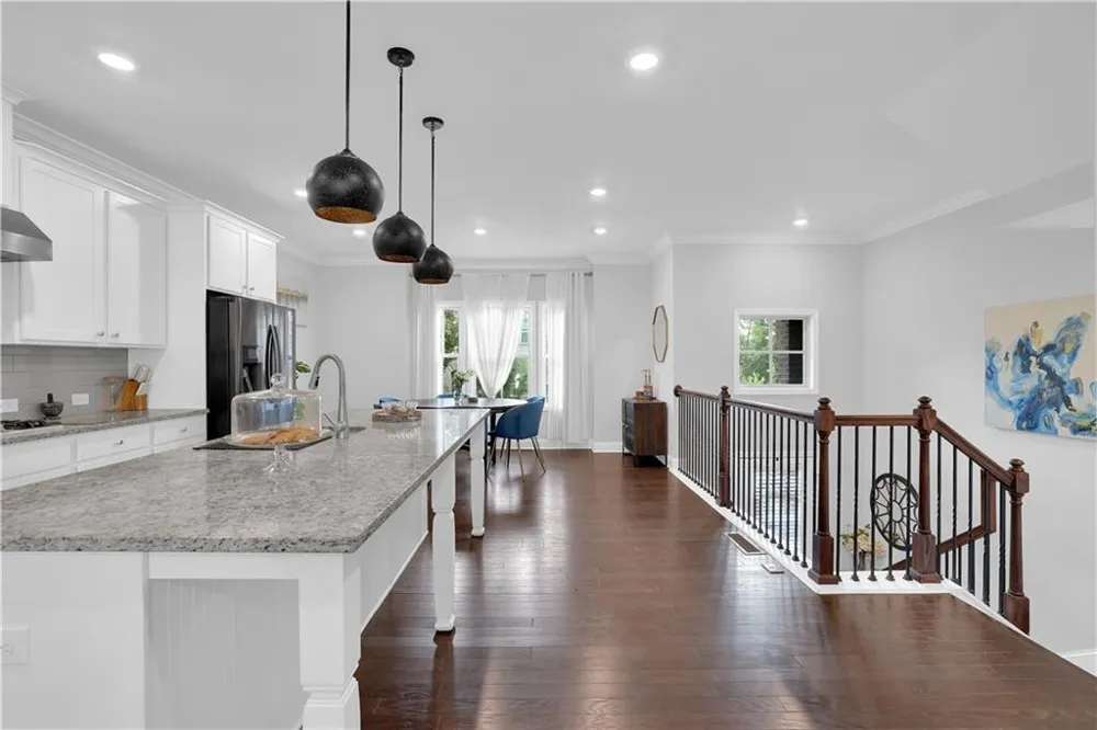 512 Via Secco Lane Suwanee, GA 30024
