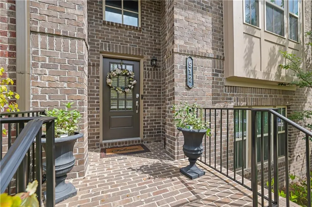 512 Via Secco Lane Suwanee, GA 30024