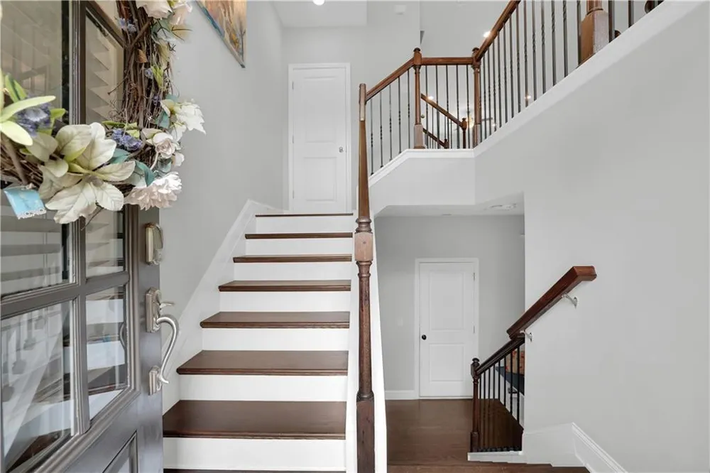 512 Via Secco Lane Suwanee, GA 30024