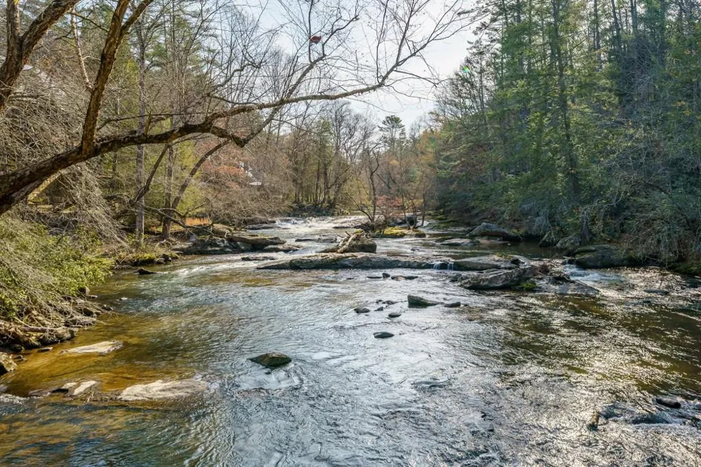 19 Blackberry Falls Lane Ellijay, GA 30536