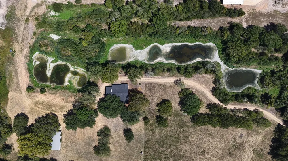 5420 Frances Road La Grange, TX 78945