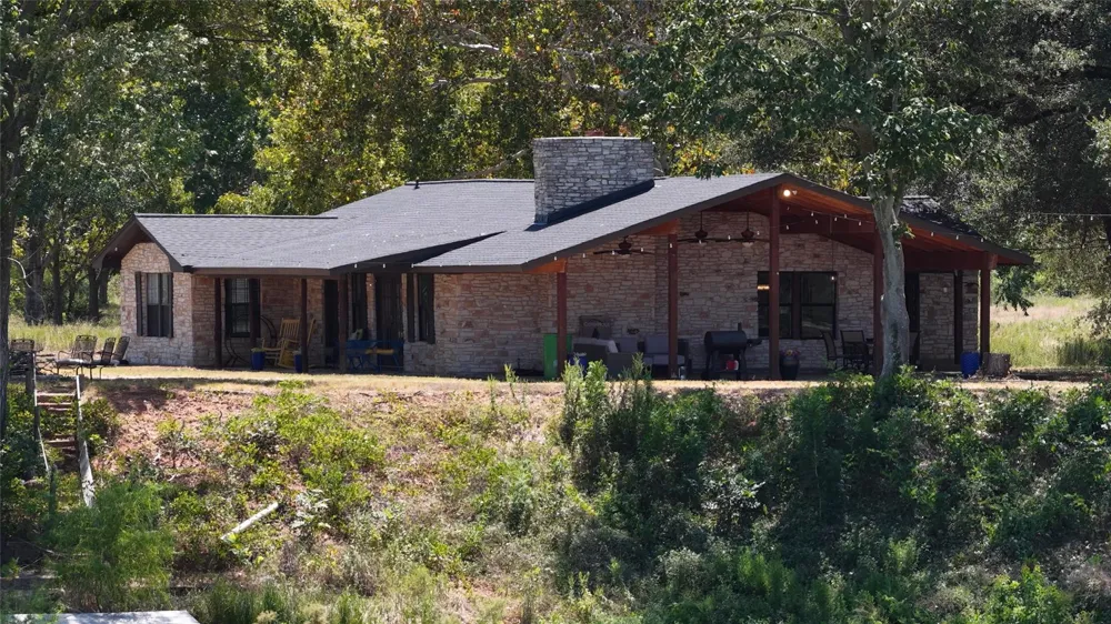 5420 Frances Road La Grange, TX 78945