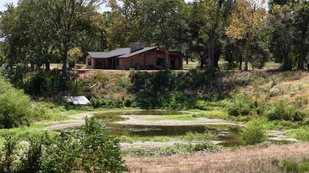 5420 Frances Road La Grange, TX 78945