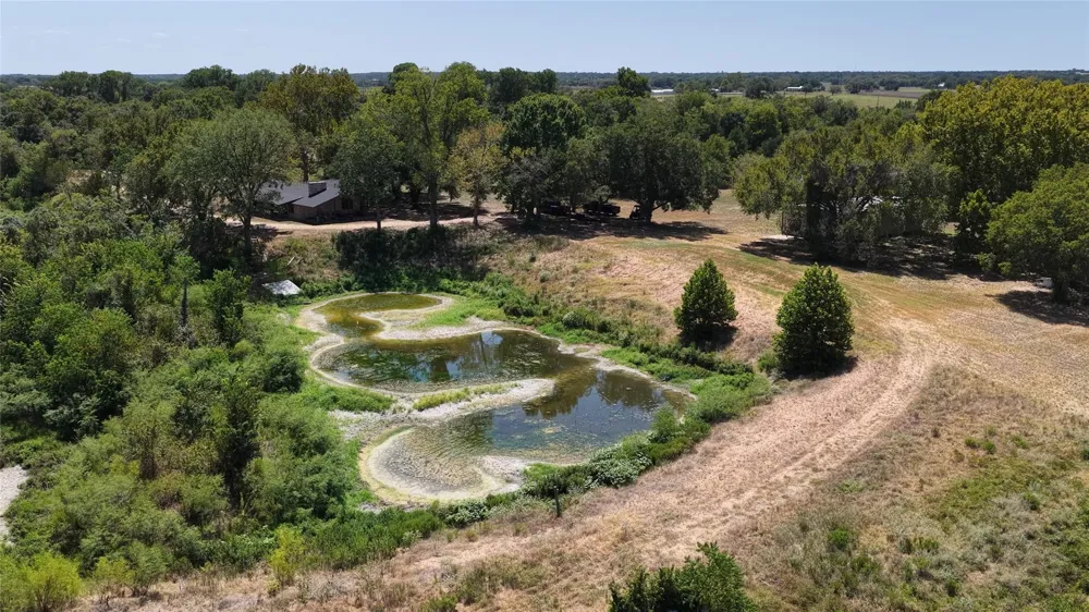 5420 Frances Road La Grange, TX 78945