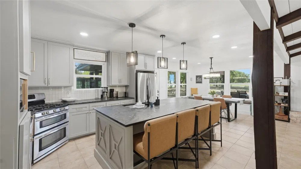 5420 Frances Road La Grange, TX 78945