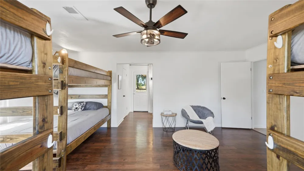 5420 Frances Road La Grange, TX 78945