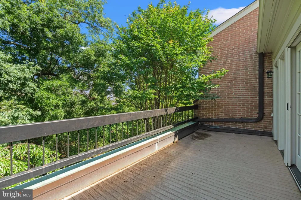 4422 WESTOVER PLACE NW Washington, DC 20016