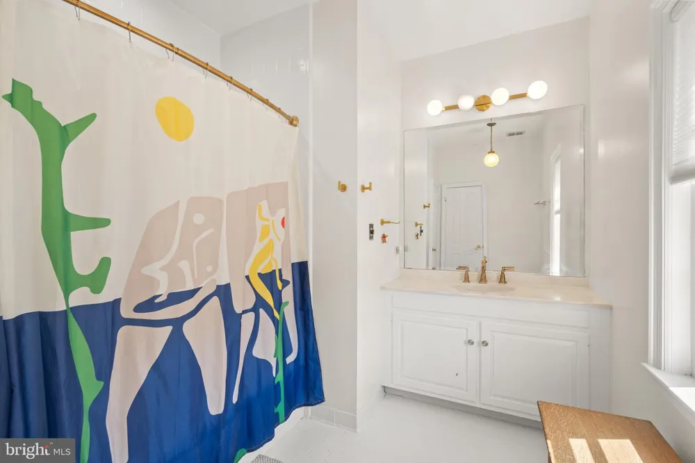 4422 WESTOVER PLACE NW Washington, DC 20016