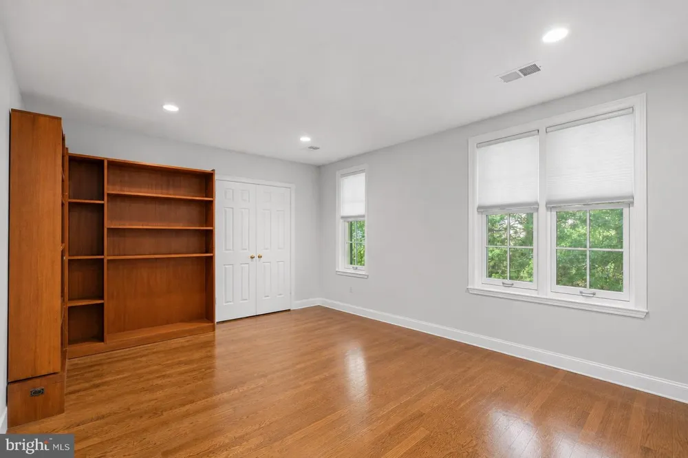 4422 WESTOVER PLACE NW Washington, DC 20016