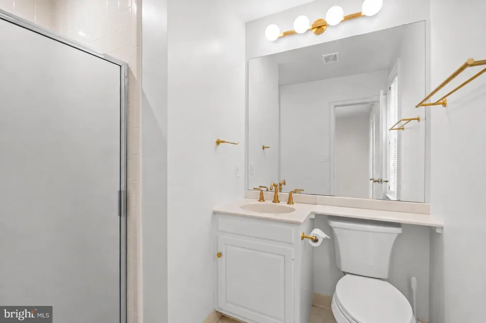 4422 WESTOVER PLACE NW Washington, DC 20016